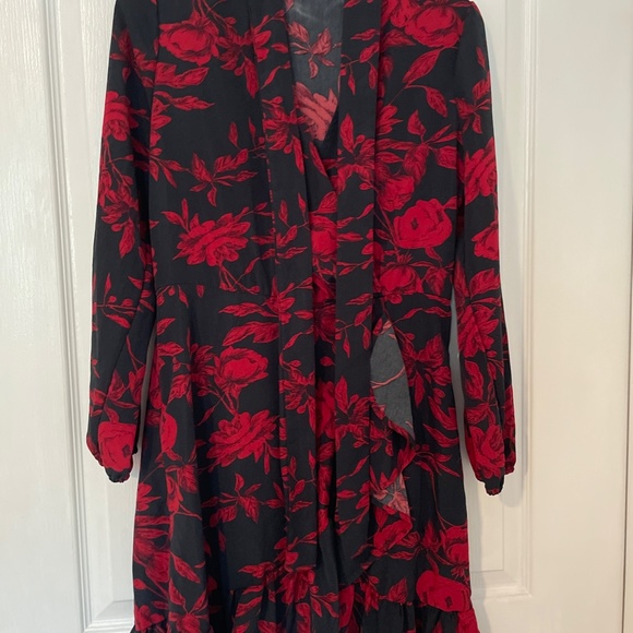 Floral faux wrap dress - Picture 2 of 5